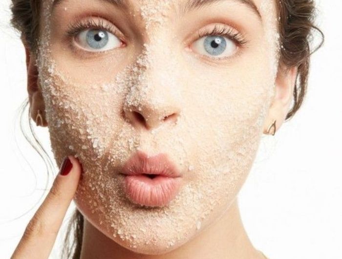 Gommage visage : notre sélection pour une bonne exfoliation